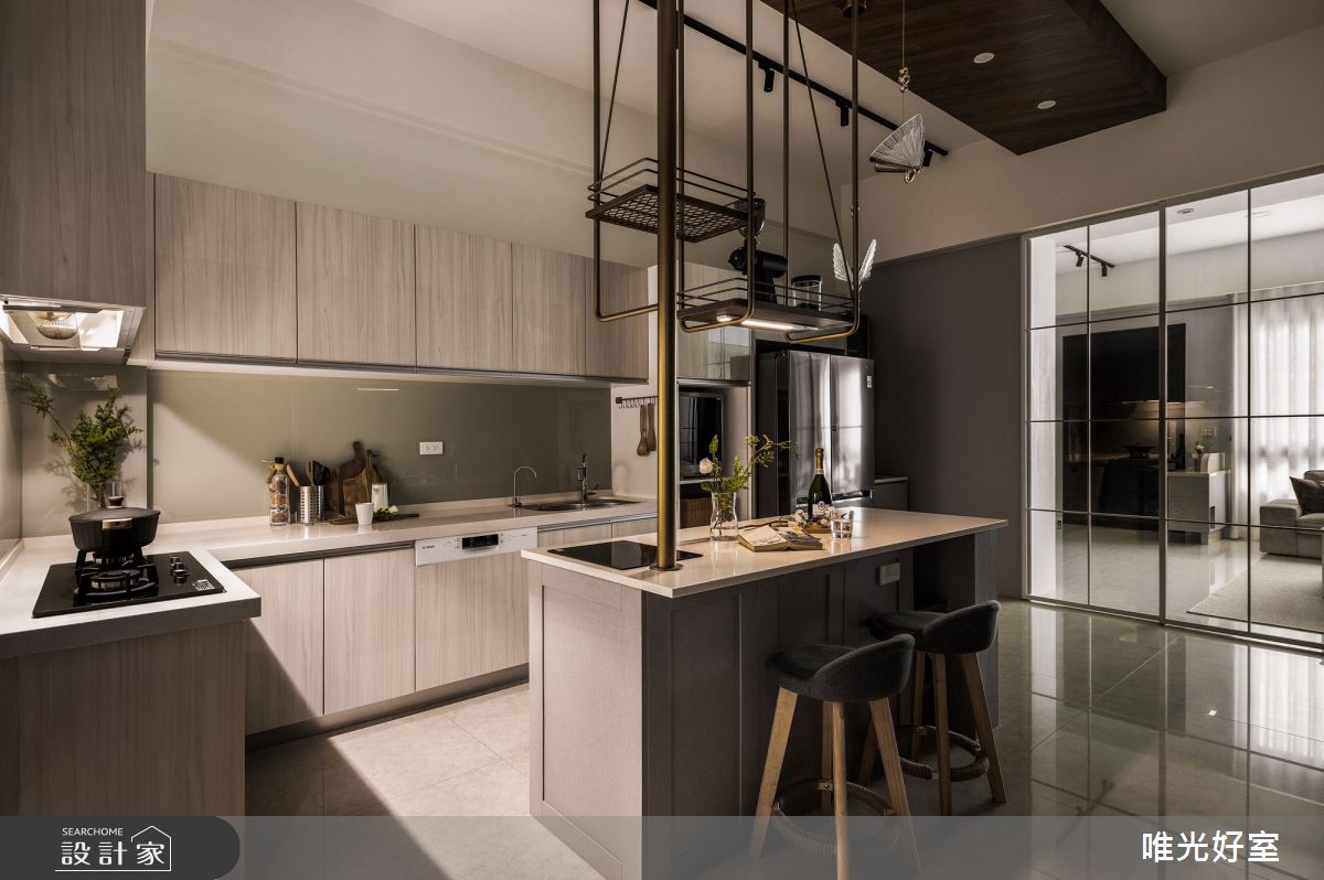 50坪新成屋(5年以下)＿典雅英倫風廚房吧檯中島案例圖片＿唯光好室 VHouse＿唯光好室_藍調時光之4