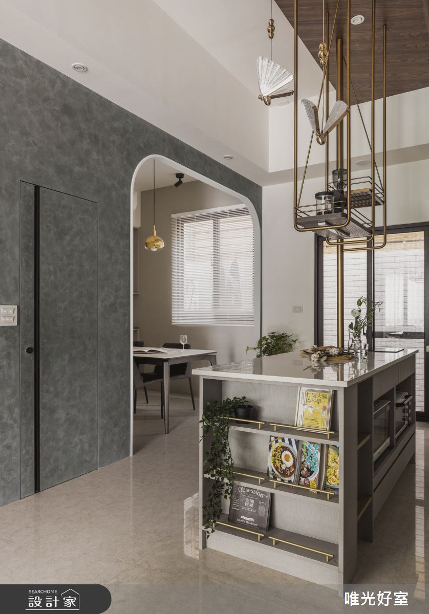 50坪新成屋(5年以下)＿典雅英倫風餐廳吧檯中島案例圖片＿唯光好室 VHouse＿唯光好室_藍調時光之7