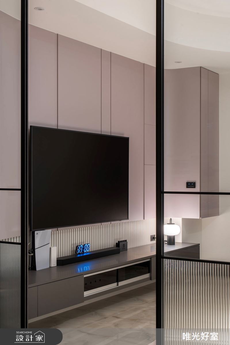 90坪中古屋(5~15年)＿現代工業風客廳案例圖片＿唯光好室 VHouse＿唯光好室_天堂漫舞之2