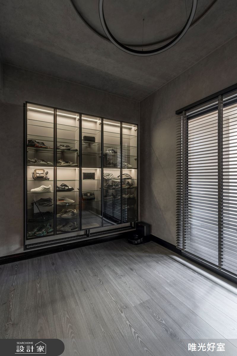 90坪中古屋(5~15年)＿現代工業風工作區案例圖片＿唯光好室 VHouse＿唯光好室_天堂漫舞之20