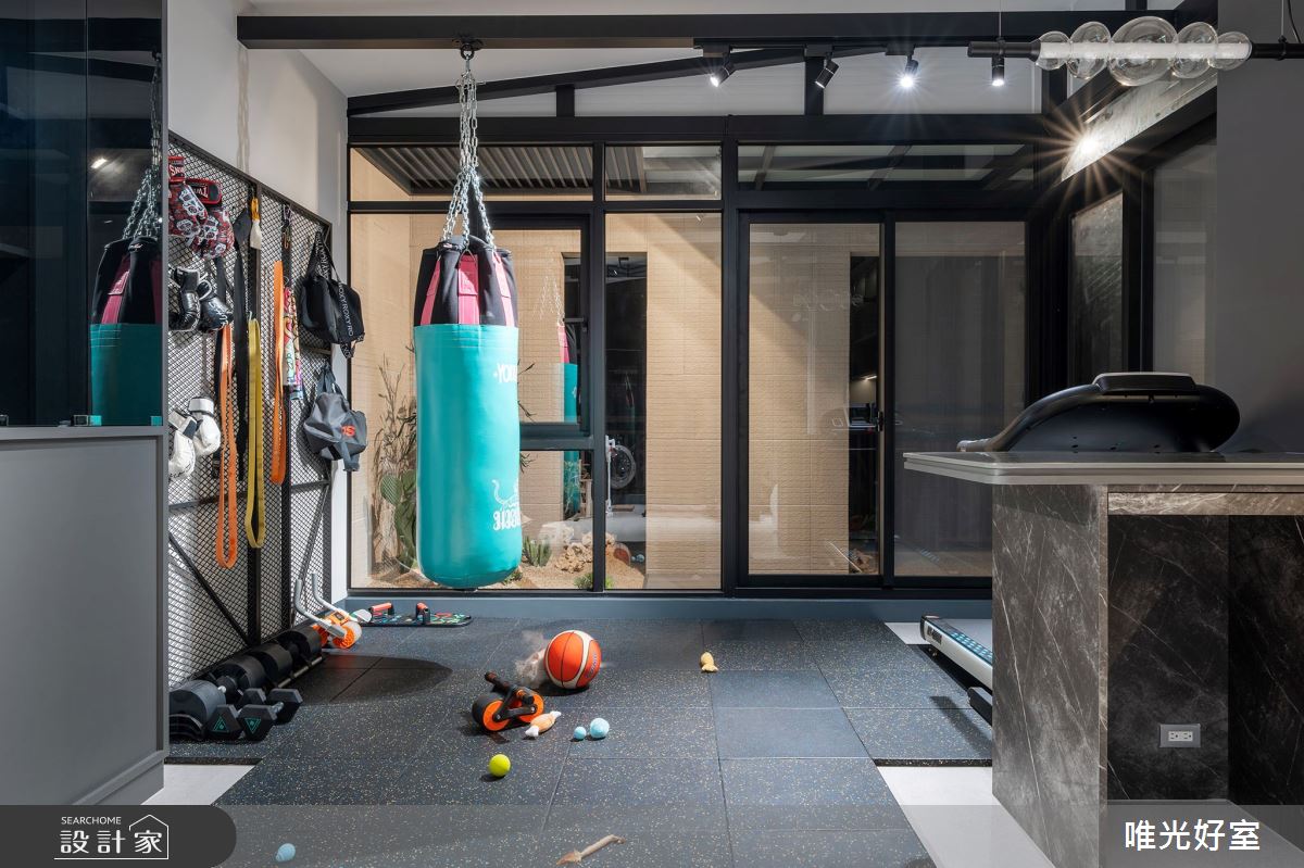 90坪中古屋(5~15年)＿現代工業風家庭健身房案例圖片＿唯光好室 VHouse＿唯光好室_天堂漫舞之29