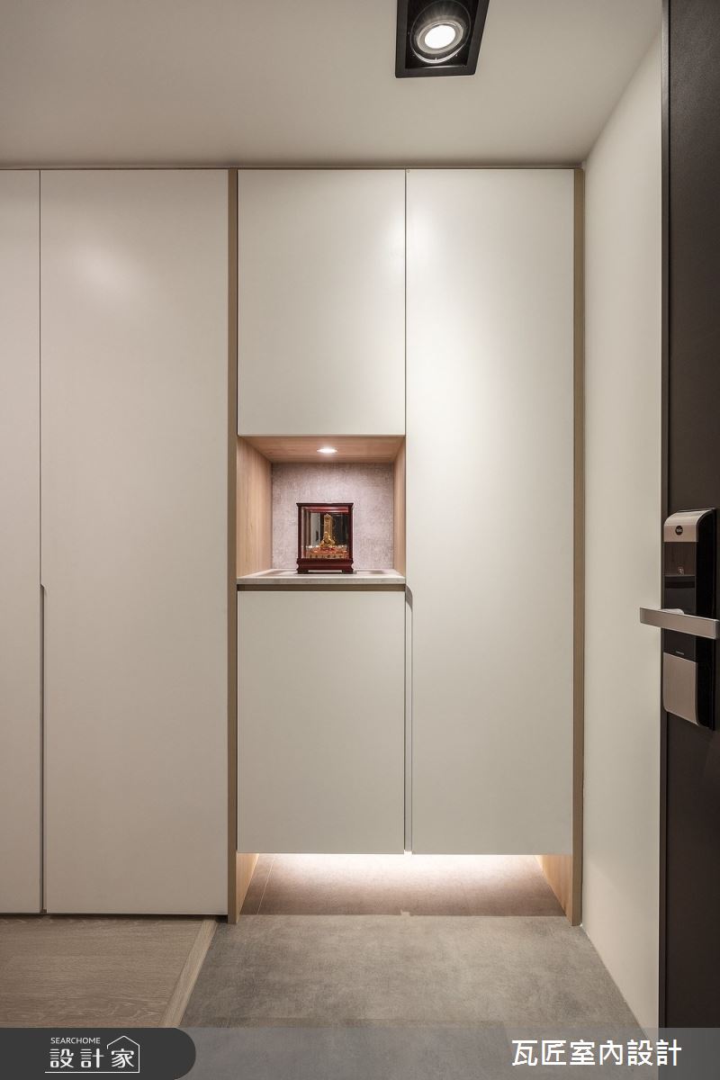 23坪新成屋(5年以下)＿日式風玄關案例圖片＿瓦匠室內裝修工程有限公司＿瓦匠_潤白森韻【2023 美國TITAN 泰坦地產 金獎】之2