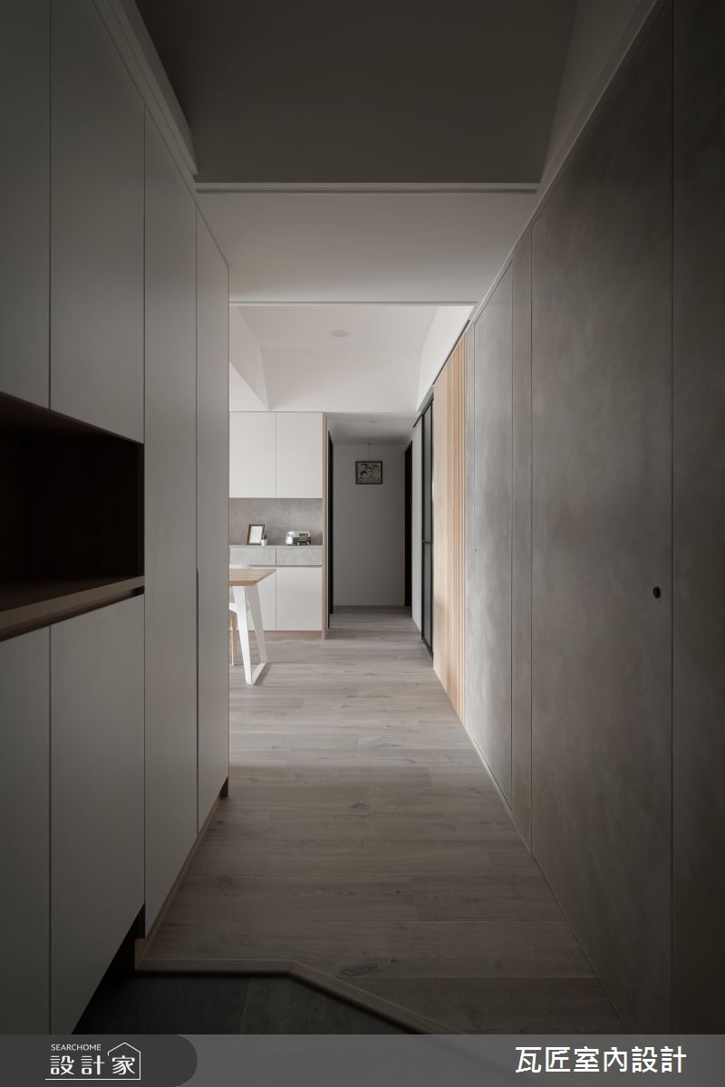 27坪中古屋(5~15年)＿北歐風玄關案例圖片＿瓦匠室內裝修工程有限公司＿瓦匠_恬謐守恆【2024 英國倫敦國際設計獎 銀獎】之1