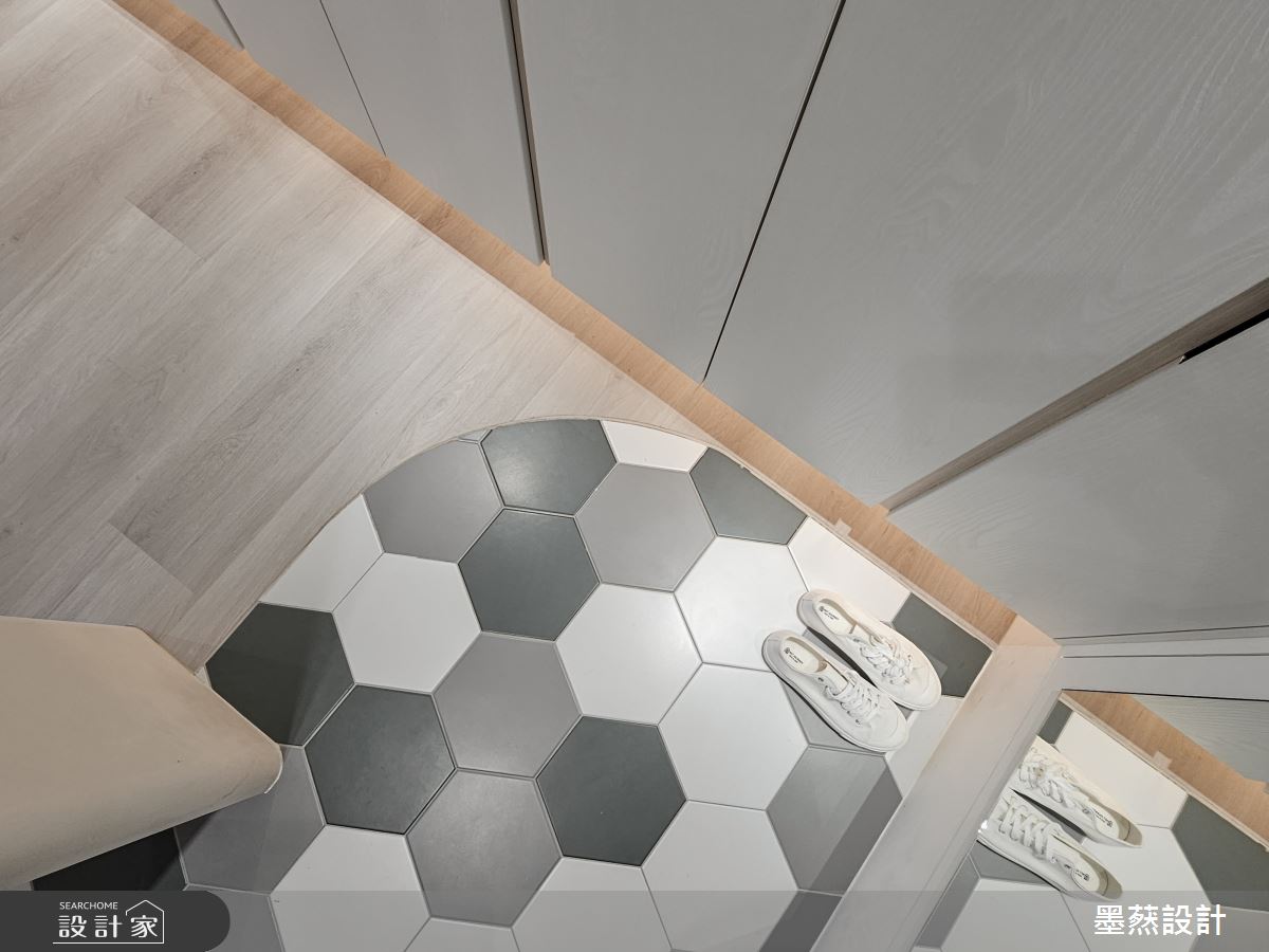 毛胚屋＿現代風玄關案例圖片＿墨䔳設計/墨璞情境＿墨䔳_H宅之3