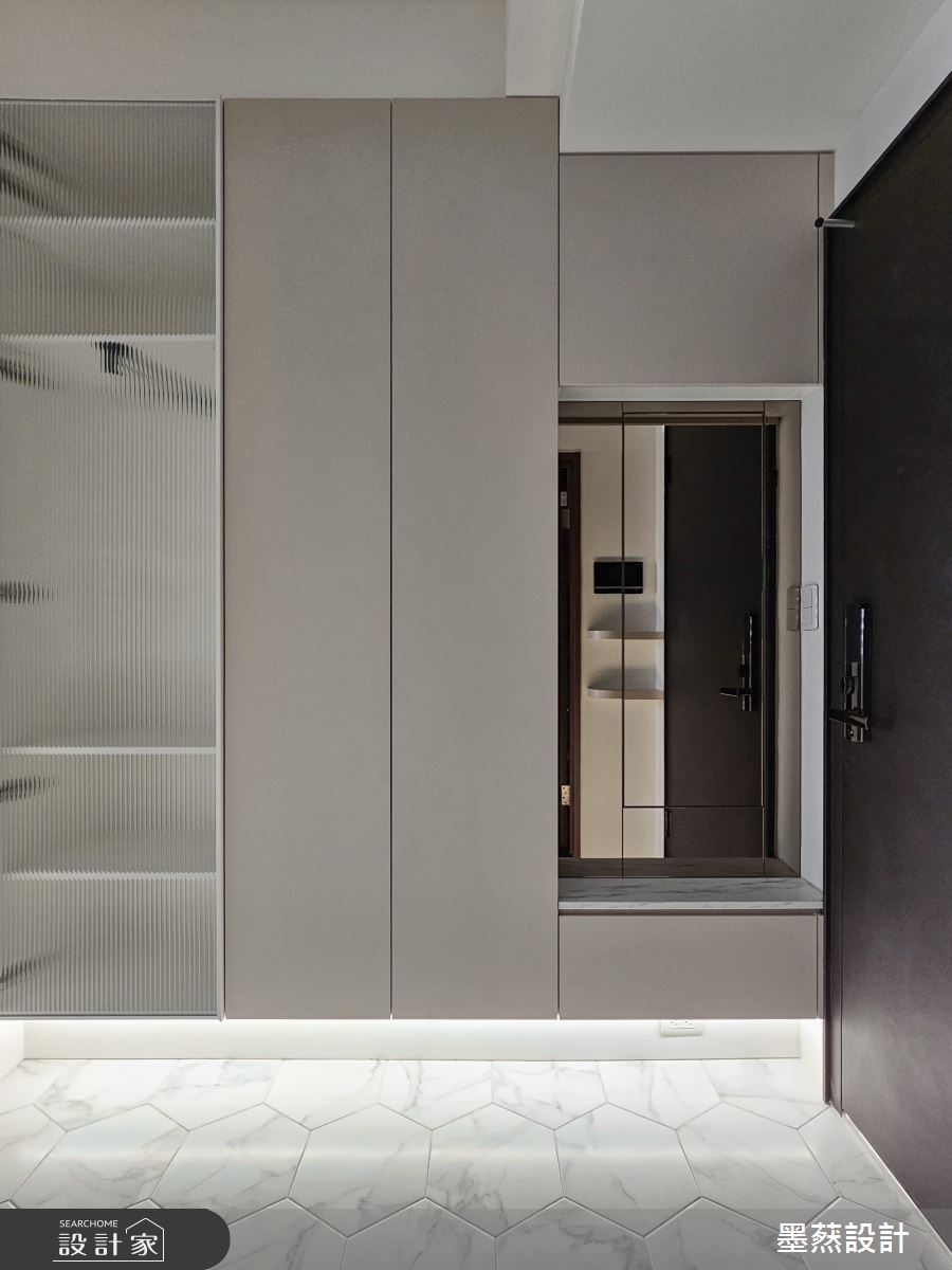 16坪毛胚屋＿現代風玄關案例圖片＿墨䔳設計/墨璞情境＿墨䔳_適恬居所之1