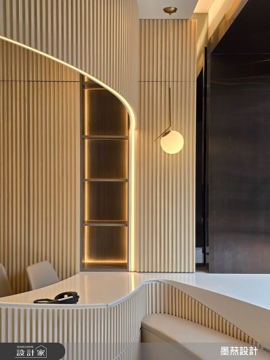 71坪中古屋(5~15年)＿日式風商業空間案例圖片＿墨䔳設計/墨璞情境＿墨䔳_竹北醫美院所之3