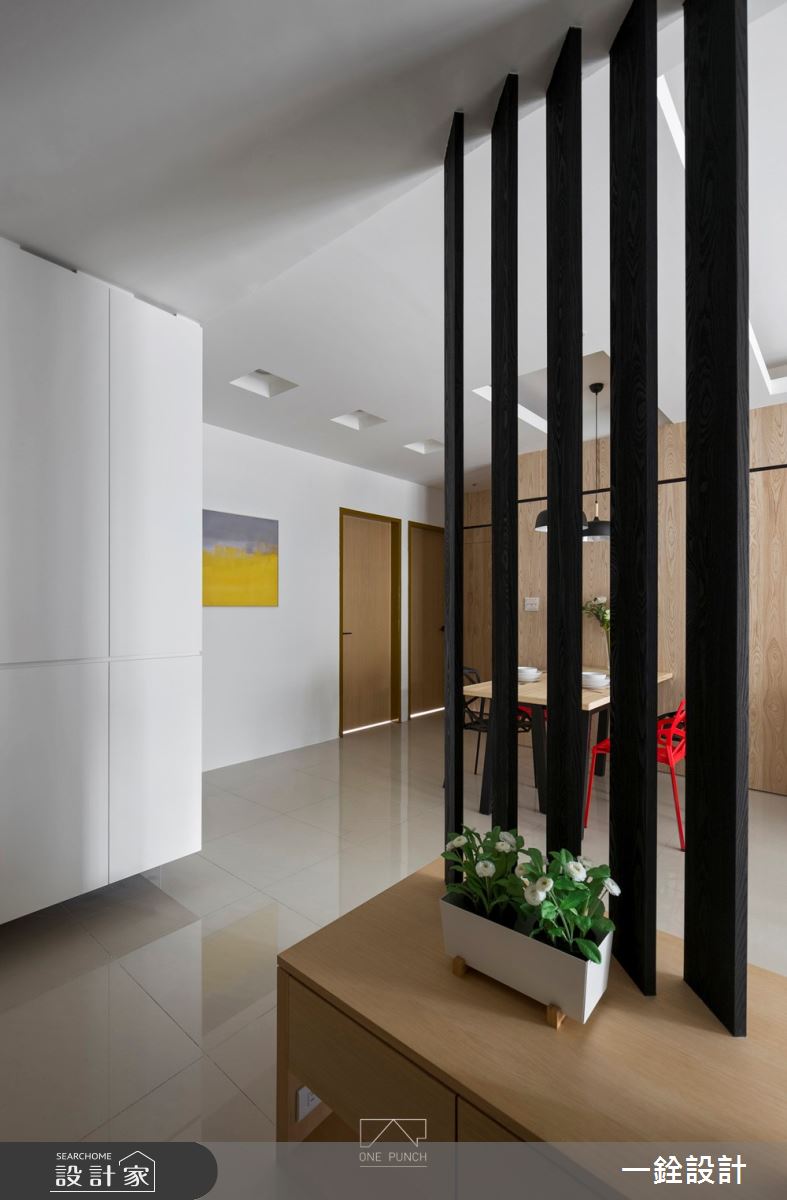 27坪中古屋(5~15年)＿現代風玄關案例圖片＿一銓室內裝修設計工程有限公司＿一銓_​日和風暖之2
