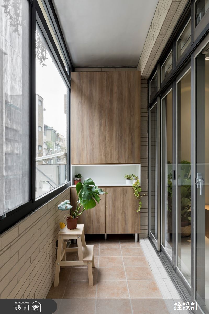25坪老屋(41~50年)＿簡約風玄關案例圖片＿一銓室內裝修設計工程有限公司＿一銓_​堅毅日耀之1