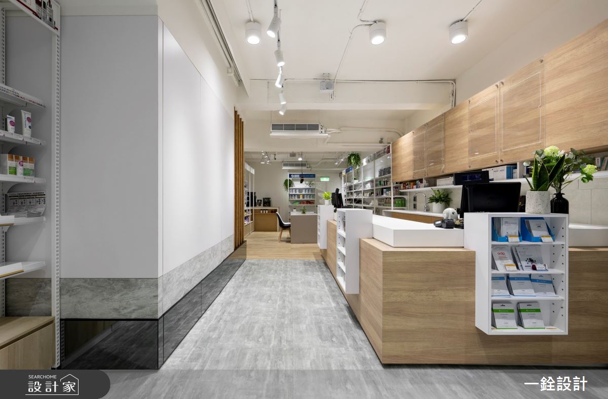 35坪老屋(41~50年)＿工業風商業空間案例圖片＿一銓室內裝修設計工程有限公司＿一銓_​健業藥妝館-藥妝區之5