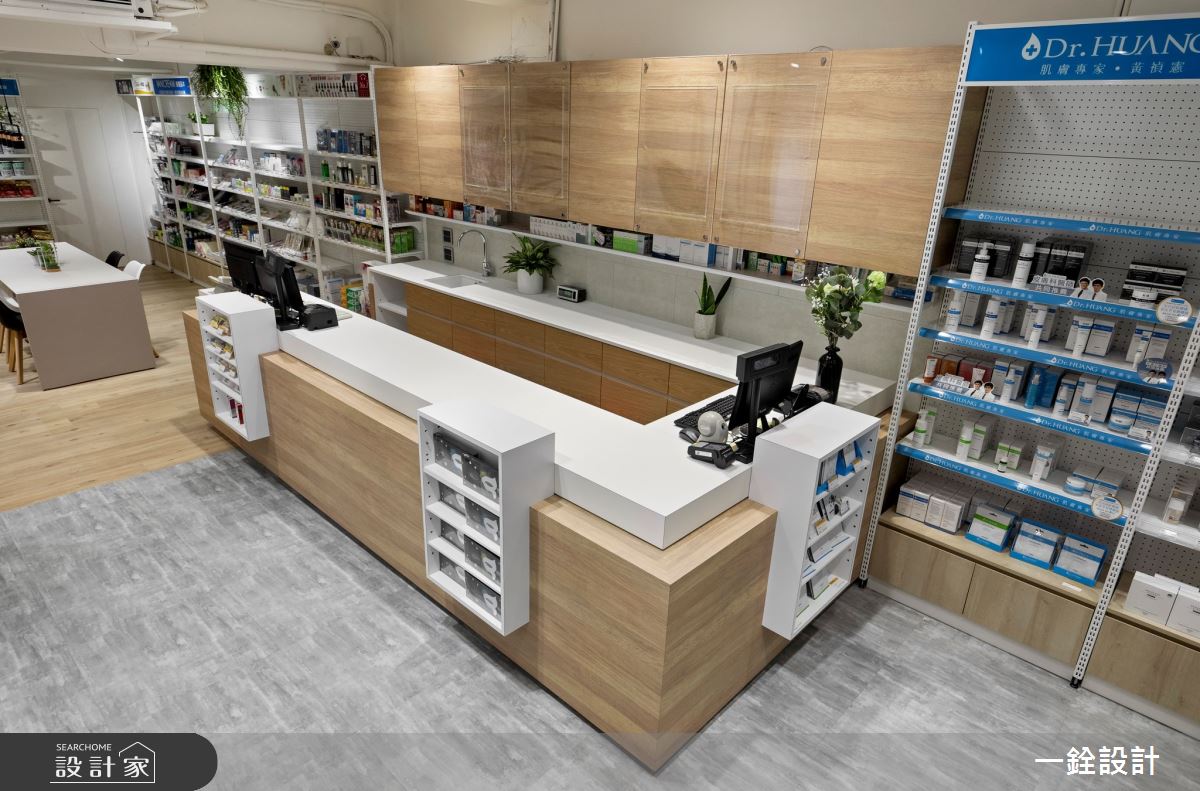 35坪老屋(41~50年)＿工業風商業空間案例圖片＿一銓室內裝修設計工程有限公司＿一銓_​健業藥妝館-藥妝區之8