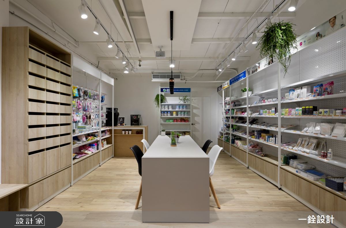 35坪老屋(41~50年)＿工業風商業空間案例圖片＿一銓室內裝修設計工程有限公司＿一銓_​健業藥妝館-藥妝區之10