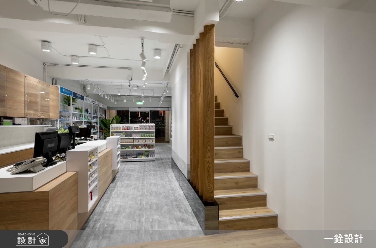 35坪老屋(41~50年)＿工業風商業空間案例圖片＿一銓室內裝修設計工程有限公司＿一銓_​健業藥妝館-藥妝區之18