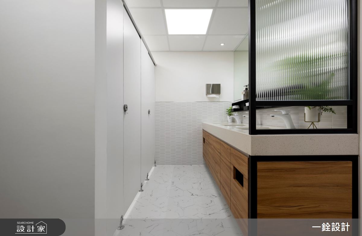 35坪老屋(41~50年)＿工業風商業空間案例圖片＿一銓室內裝修設計工程有限公司＿一銓_​健業藥妝館-藥妝區之32