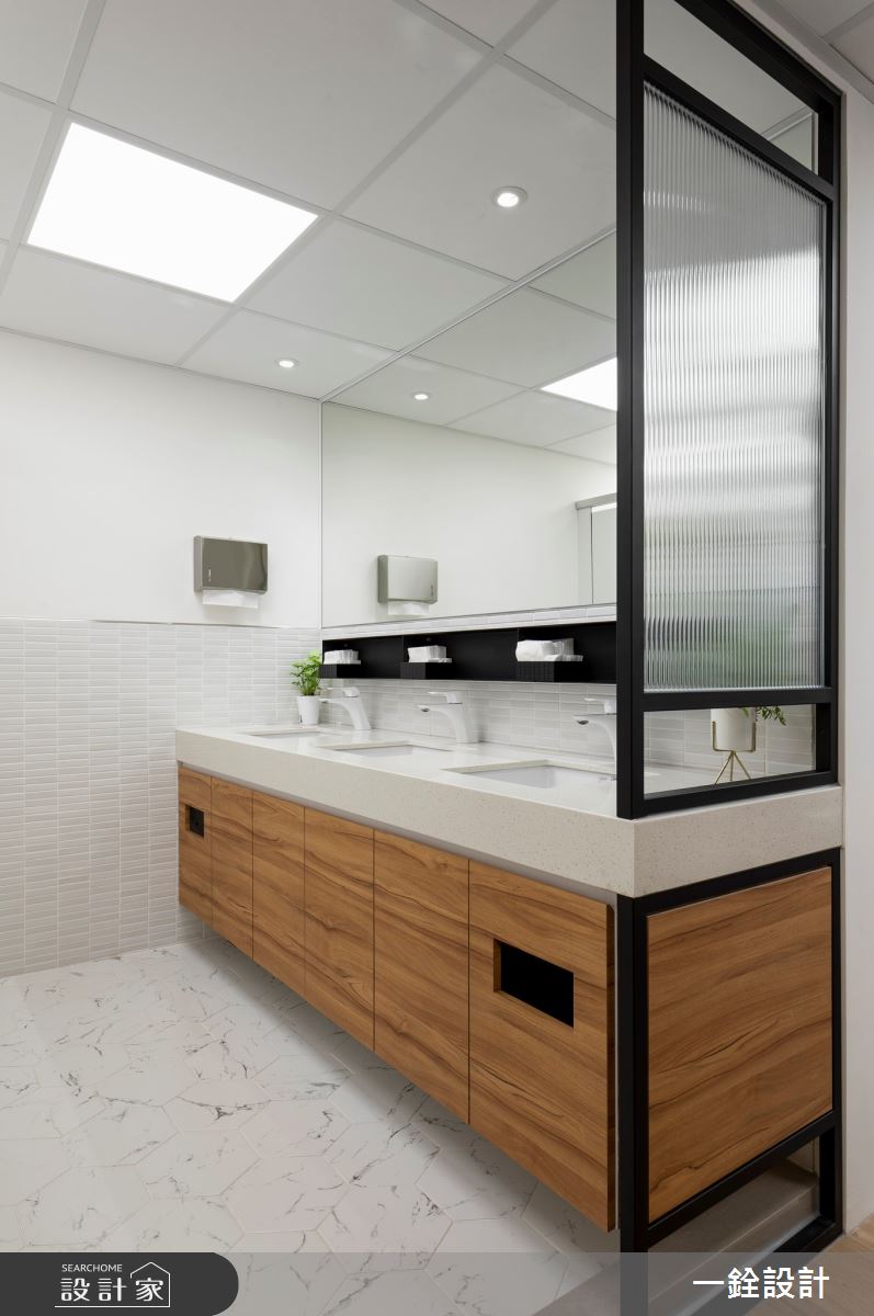 35坪老屋(41~50年)＿工業風商業空間案例圖片＿一銓室內裝修設計工程有限公司＿一銓_​健業藥妝館-藥妝區之33