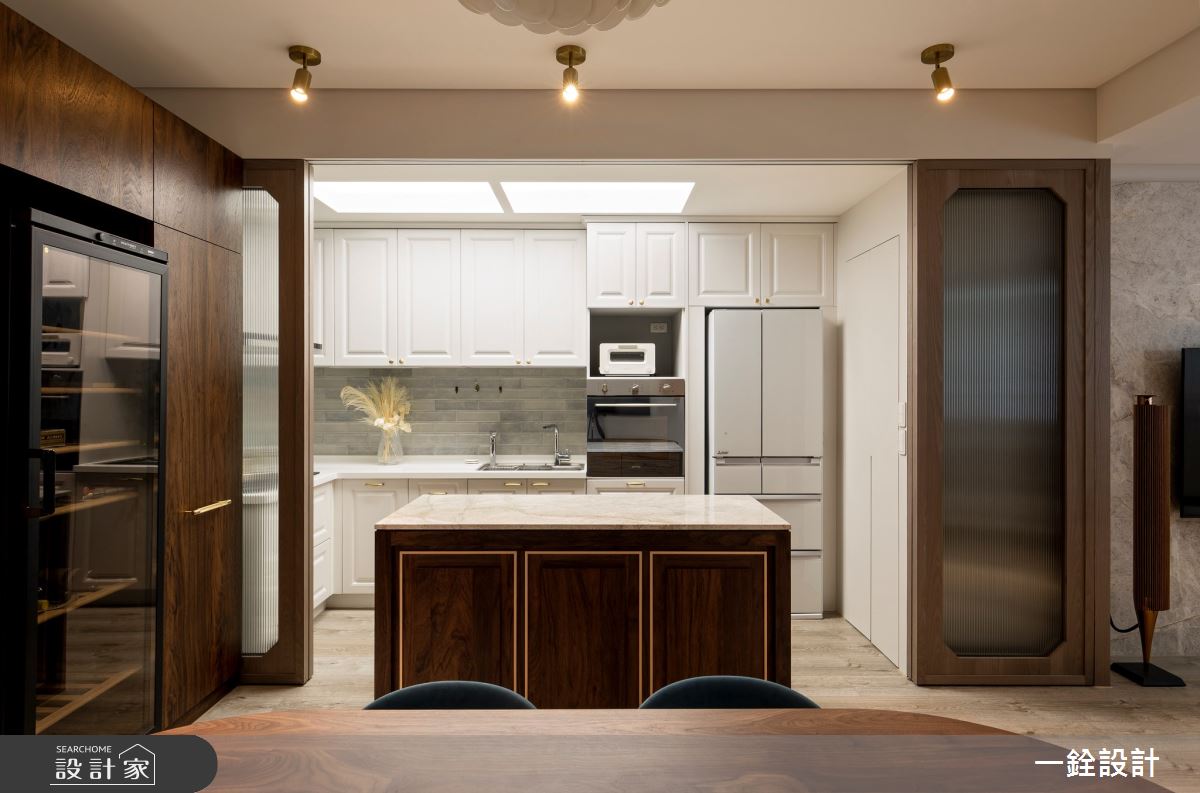 24坪老屋(41~50年)＿奢華風餐廳廚房中島案例圖片＿一銓室內裝修設計工程有限公司＿一銓_lRENE之24