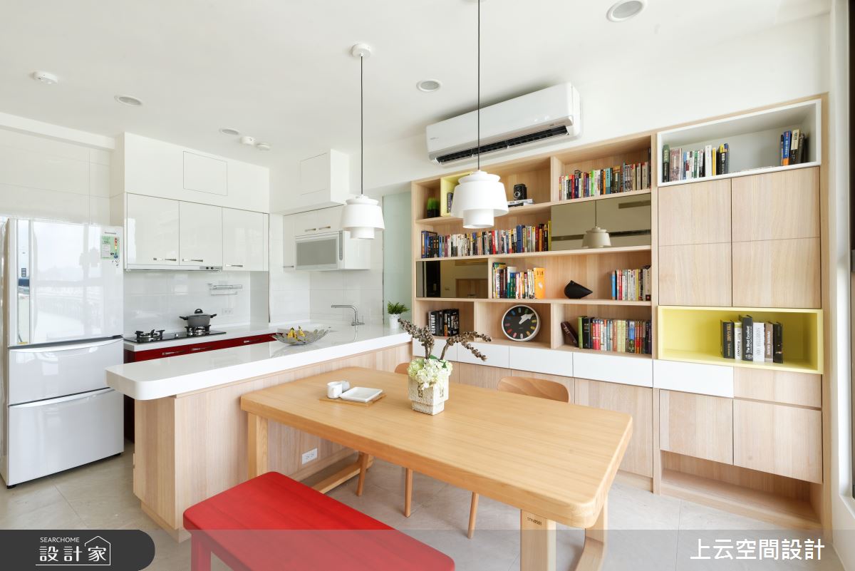 18坪新成屋(5年以下)＿現代風餐廳廚房中島案例圖片＿上云空間設計＿上云_錯層複合小宅之1