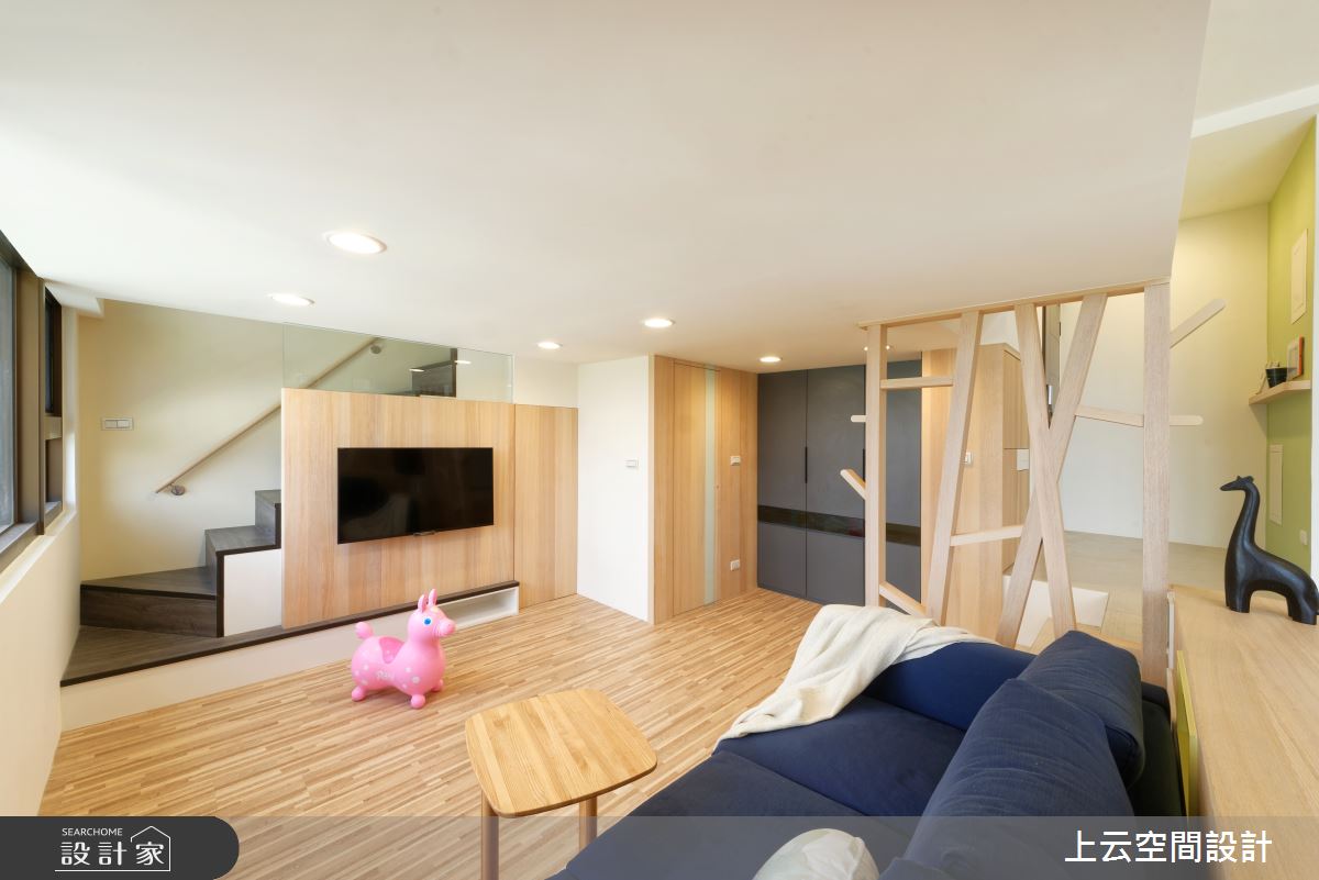 18坪新成屋(5年以下)＿現代風客廳案例圖片＿上云空間設計＿上云_錯層複合小宅之15