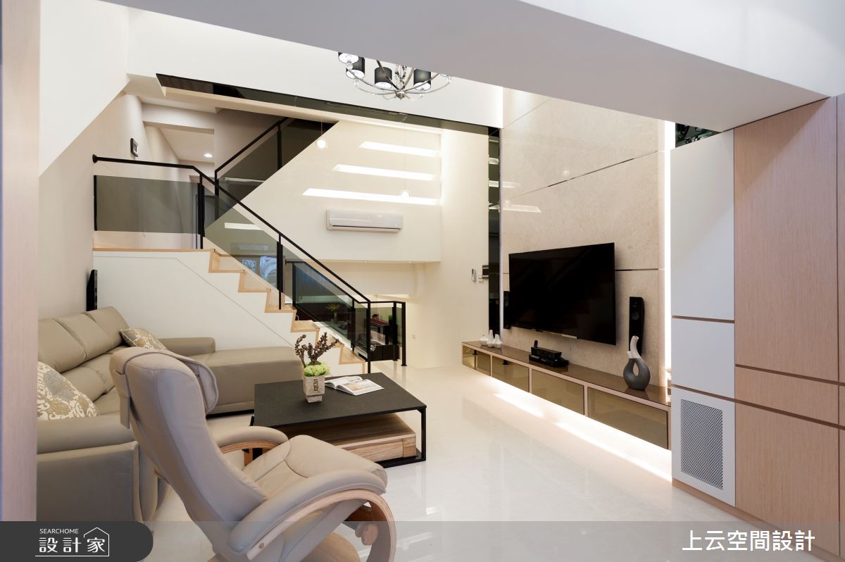 42坪老屋(31~40年)＿現代風客廳樓梯案例圖片＿上云空間設計＿上云_透天-悠然宅之3
