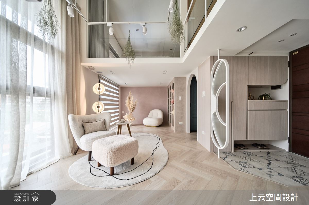 18坪新成屋(5年以下)＿混搭風玄關客廳案例圖片＿上云空間設計＿上云_花之仙境-住辦圓舞曲之5