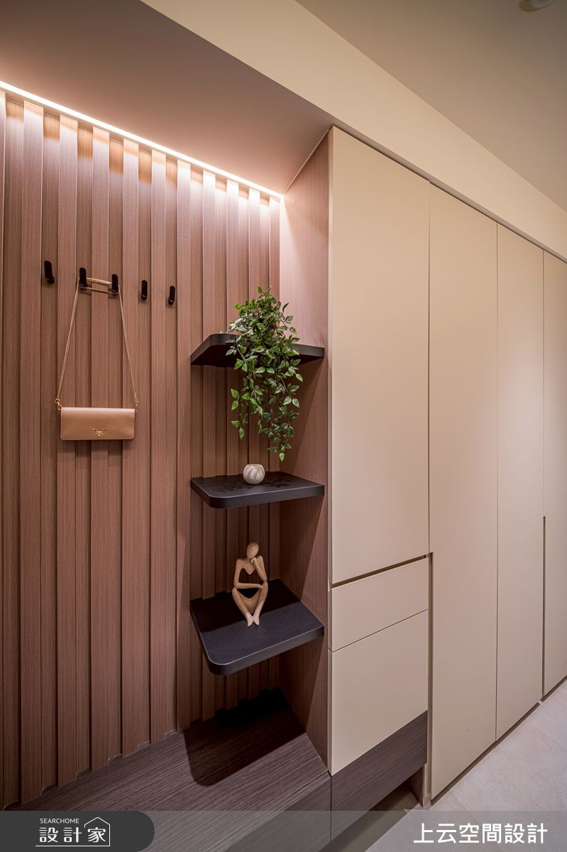 37坪新成屋(5年以下)＿ 輕奢風玄關案例圖片＿上云空間設計＿上云_靜光日居之3