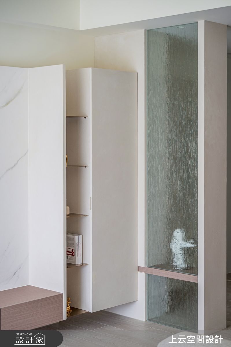 37坪新成屋(5年以下)＿ 輕奢風玄關客廳案例圖片＿上云空間設計＿上云_靜光日居之9