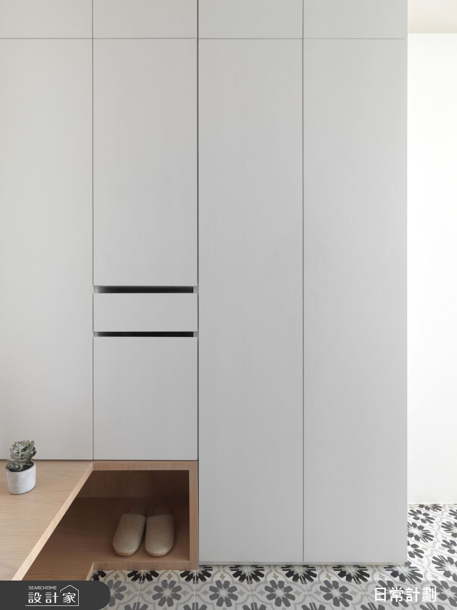 20坪新成屋(5年以下)＿簡約風玄關案例圖片＿日常計劃空間設計有限公司＿日常計劃_03.新北20坪簡約風之2