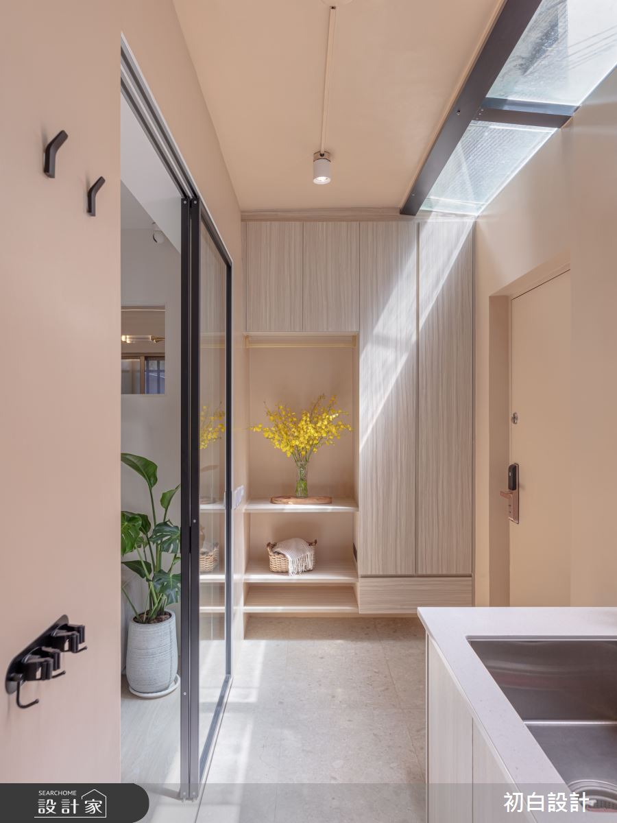 22坪老屋(31~40年)＿現代風玄關案例圖片＿初白設計有限公司＿初白_日光珠寶盒之2