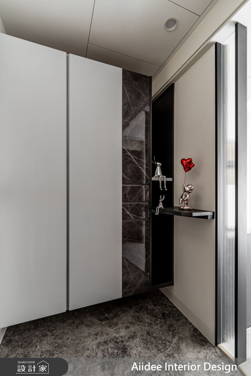 30坪新成屋(5年以下)＿現代輕奢風玄關案例圖片＿艾迪室內裝修設計有限公司 AIIDEE Design＿艾迪02_鼓山美術君御_30坪現代輕奢風_高雄室內設計之12