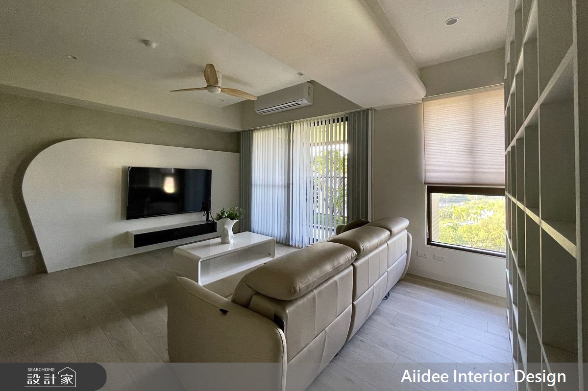 新成屋(5年以下)＿現代無印簡約風客廳案例圖片＿艾迪室內裝修設計有限公司 AIIDEE Design＿艾迪04_左營翡翠流域_17.5坪現代無印簡約風_高雄室內設計之4