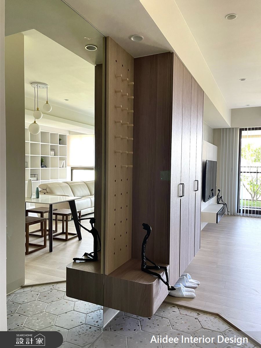 新成屋(5年以下)＿現代無印簡約風玄關案例圖片＿艾迪室內裝修設計有限公司 AIIDEE Design＿艾迪04_左營翡翠流域_17.5坪現代無印簡約風_高雄室內設計之6