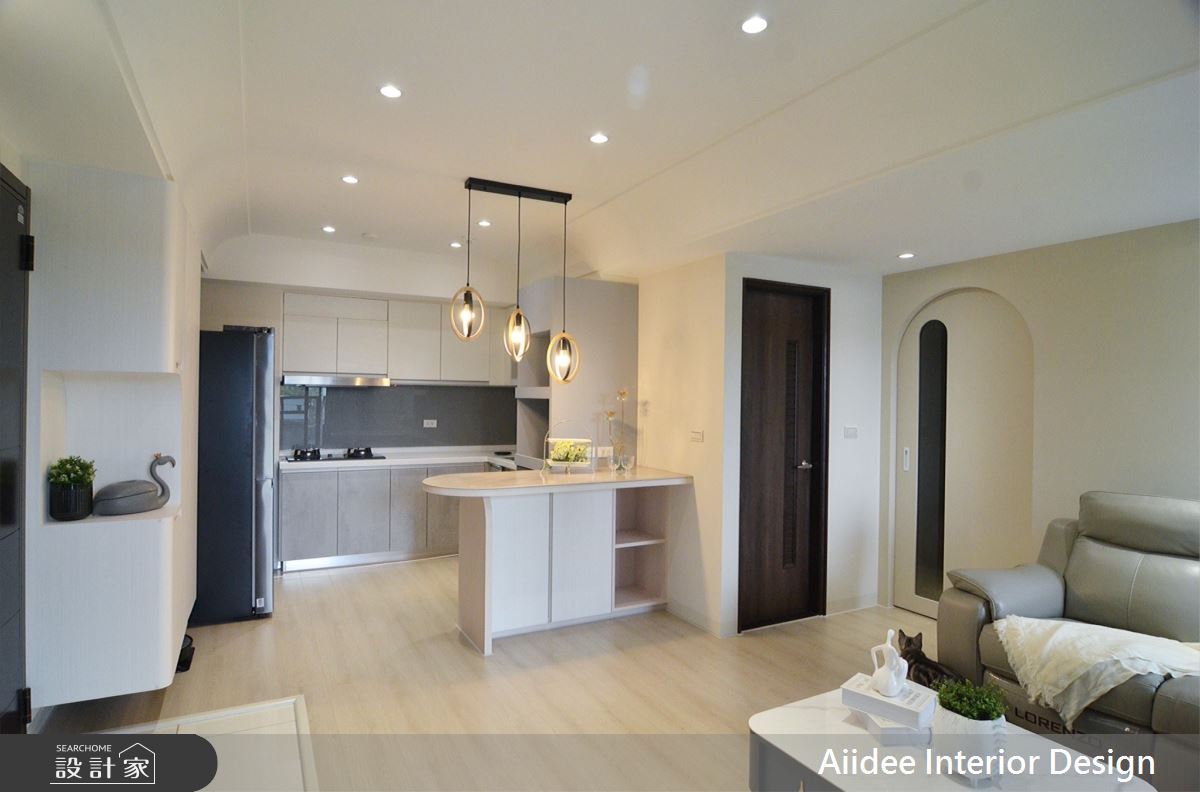 18坪新成屋(5年以下)＿其他客廳餐廳廚房中島案例圖片＿艾迪室內裝修設計有限公司 AIIDEE Design＿艾迪10_高雄前鎮-心灣LRT_18坪現代簡約風_高雄室內設計之2