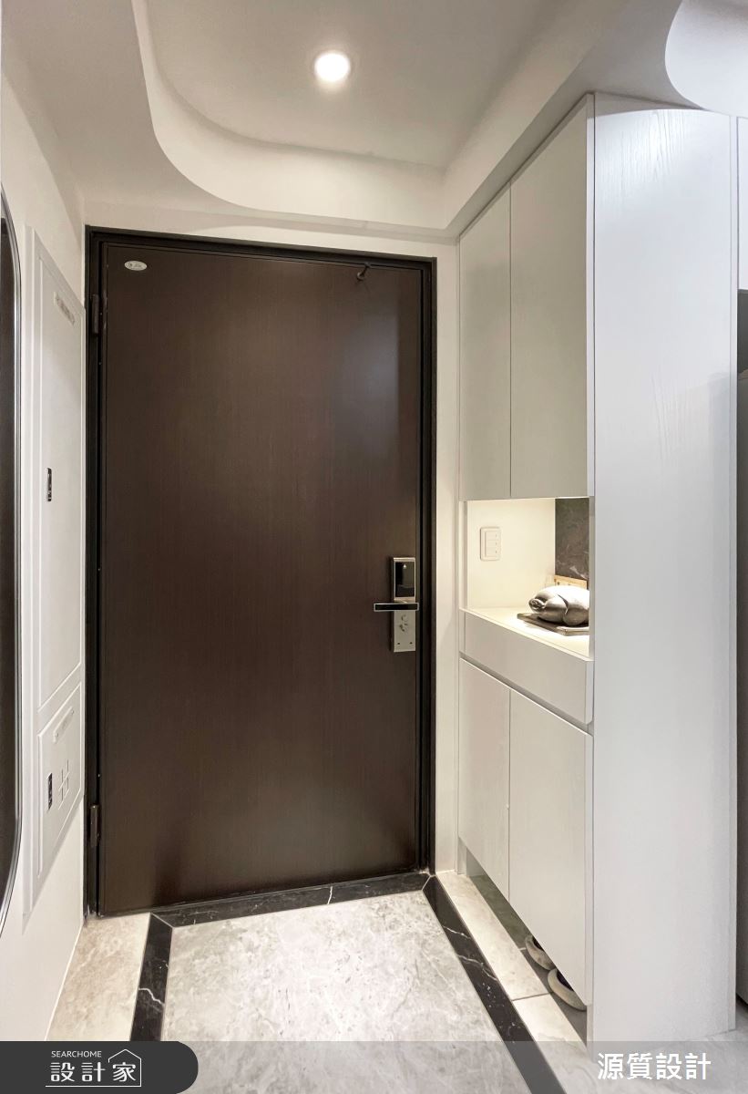 36坪新成屋(5年以下)＿現代風玄關案例圖片＿源質室內裝修設計工程＿源質_台大傳奇_中正區之3