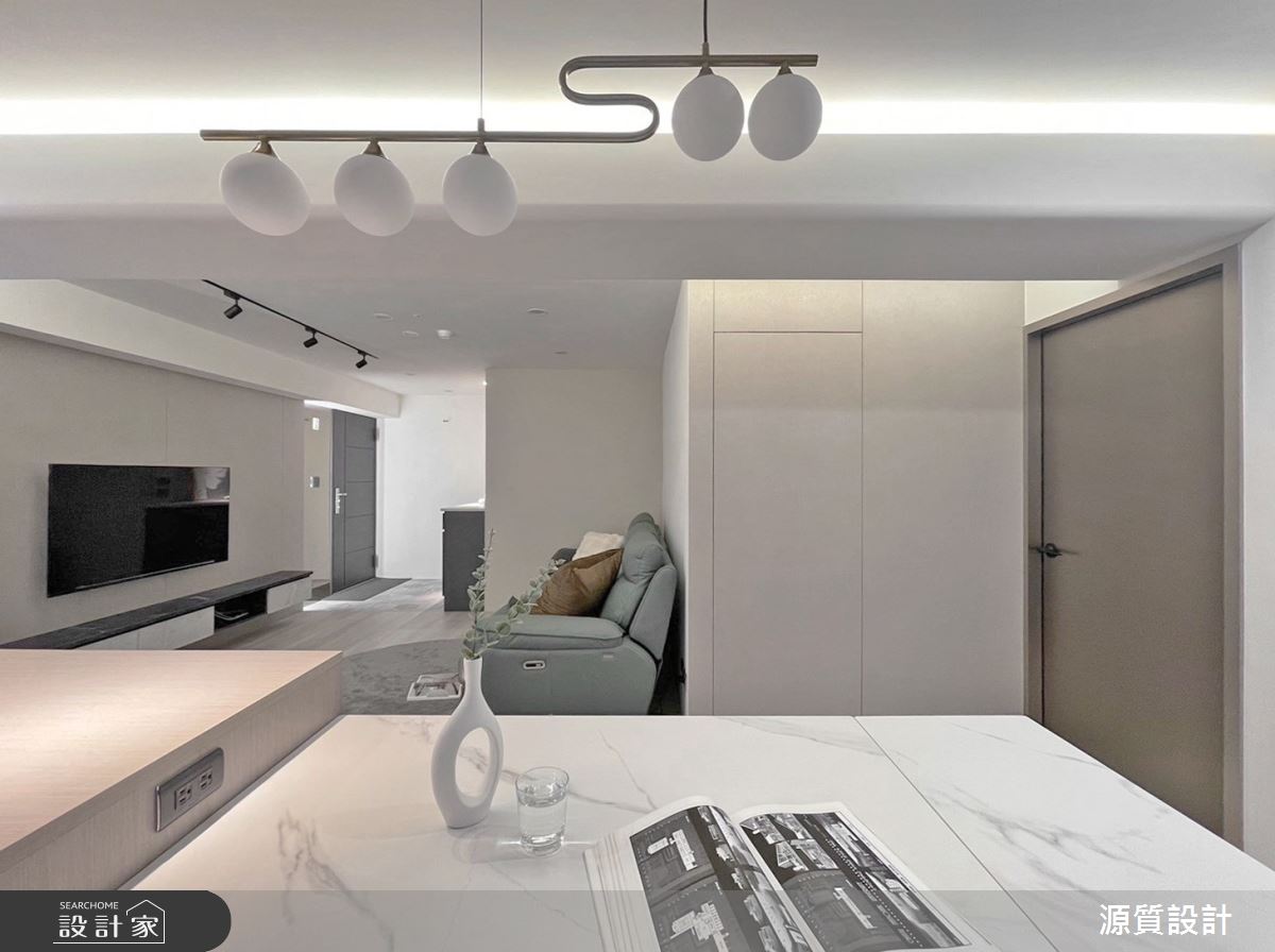 老屋(31~40年)＿現代風玄關客廳餐廳中島案例圖片＿源質室內裝修設計工程＿源質_文化路_板橋區之7