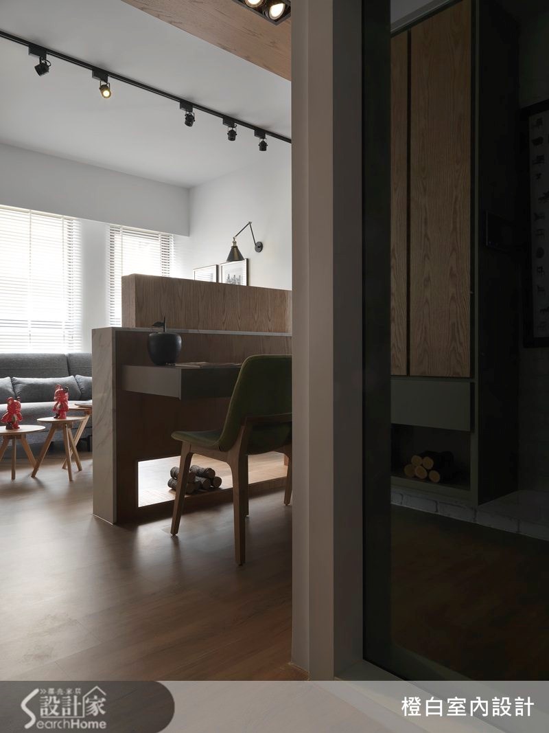 14坪新成屋(5年以下)＿簡約風玄關案例圖片＿橙白室內裝修設計工程有限公司＿橙白_34京美術之1