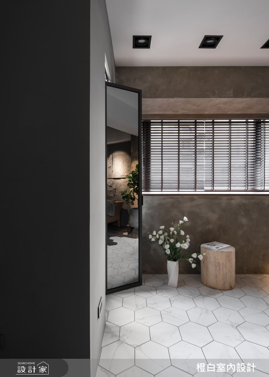 25坪中古屋(5~15年)＿混搭風玄關案例圖片＿橙白室內裝修設計工程有限公司＿橙白_86哈佛名門之2