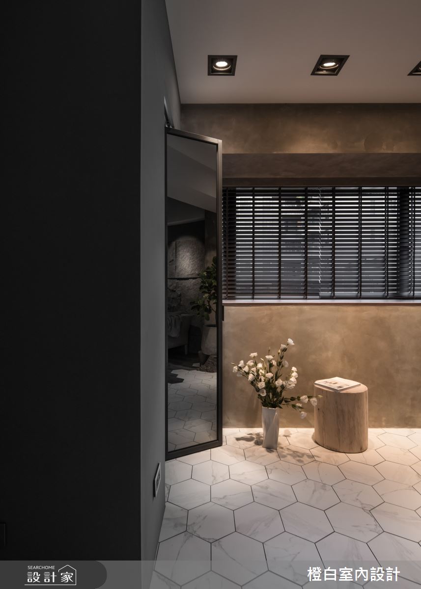 25坪中古屋(5~15年)＿混搭風玄關案例圖片＿橙白室內裝修設計工程有限公司＿橙白_86哈佛名門之3