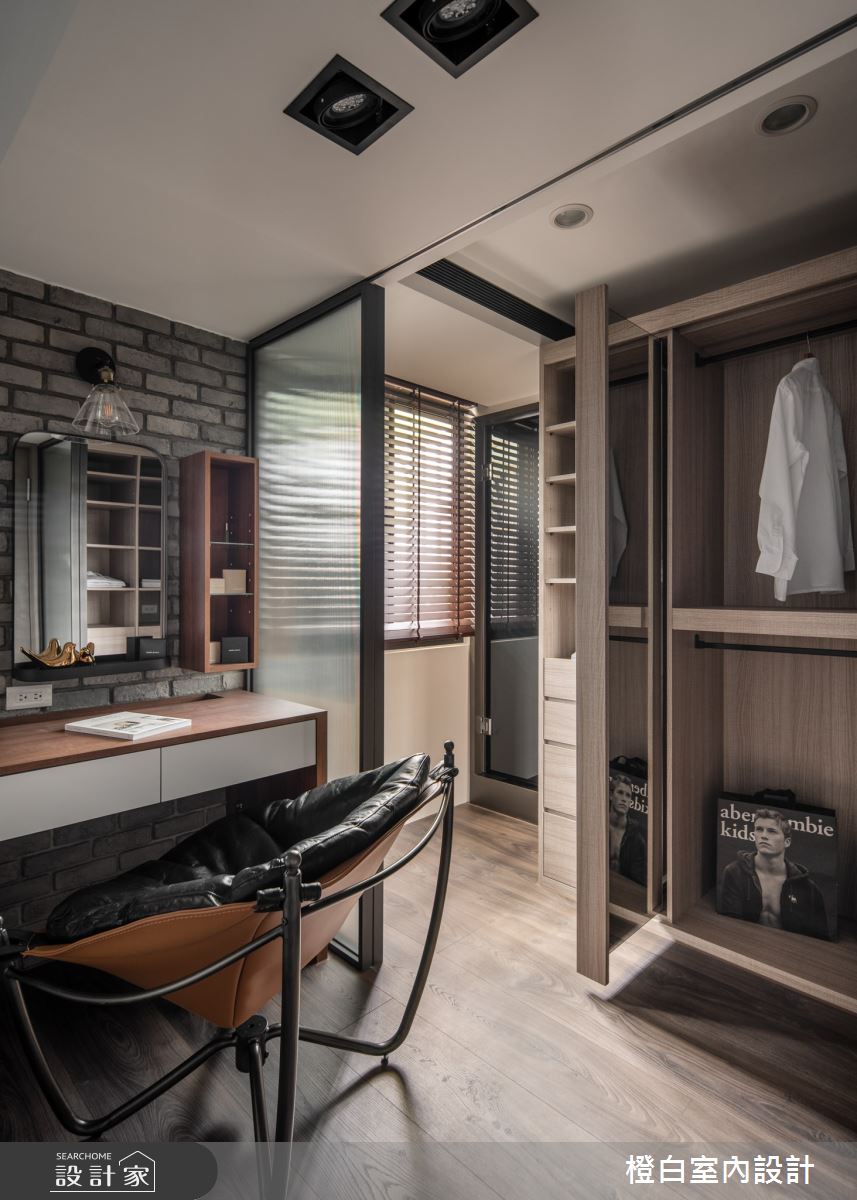 25坪中古屋(5~15年)＿混搭風更衣間案例圖片＿橙白室內裝修設計工程有限公司＿橙白_86哈佛名門之40
