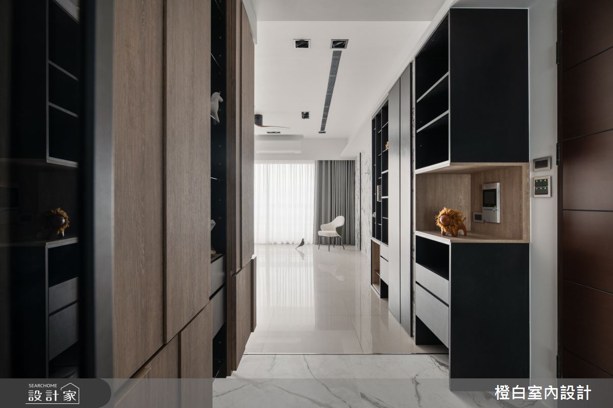 50坪中古屋(5~15年)＿現代風玄關案例圖片＿橙白室內裝修設計工程有限公司＿橙白_89遠雄四季妍之2