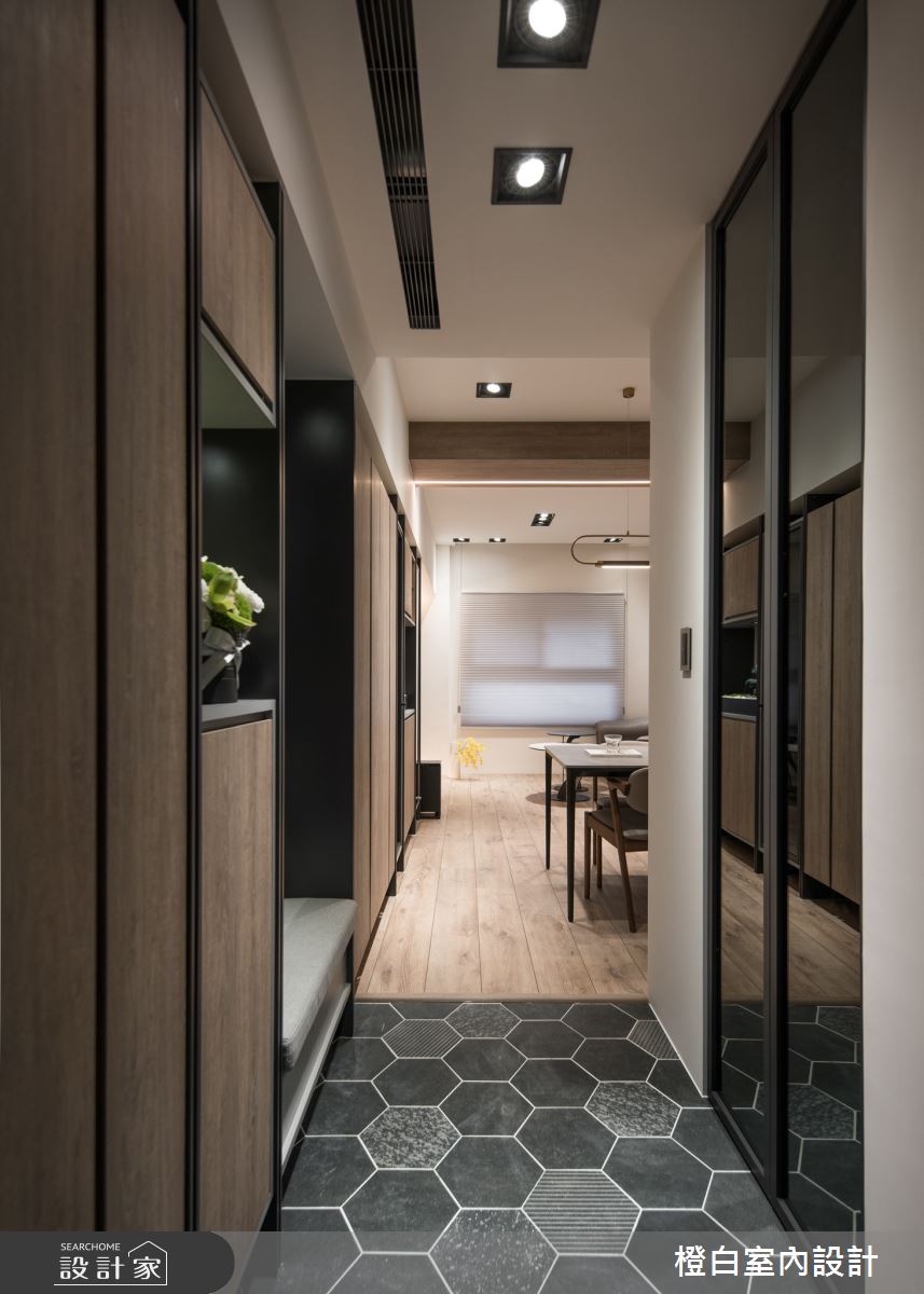 18坪新成屋(5年以下)＿現代風玄關案例圖片＿橙白室內裝修設計工程有限公司＿橙白_93景安之丘之2