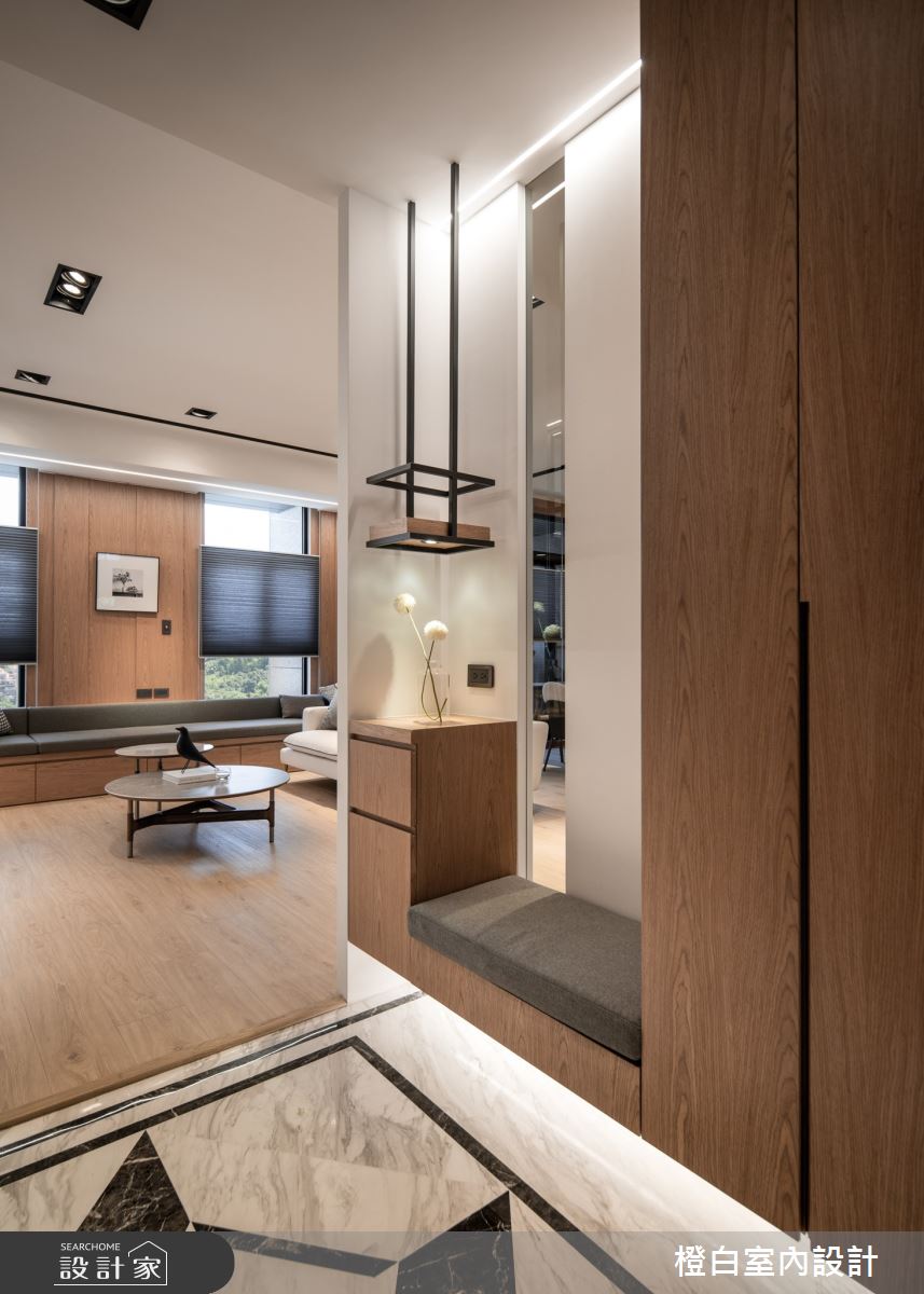 23坪新成屋(5年以下)＿現代風玄關案例圖片＿橙白室內裝修設計工程有限公司＿橙白_95和平東路之2