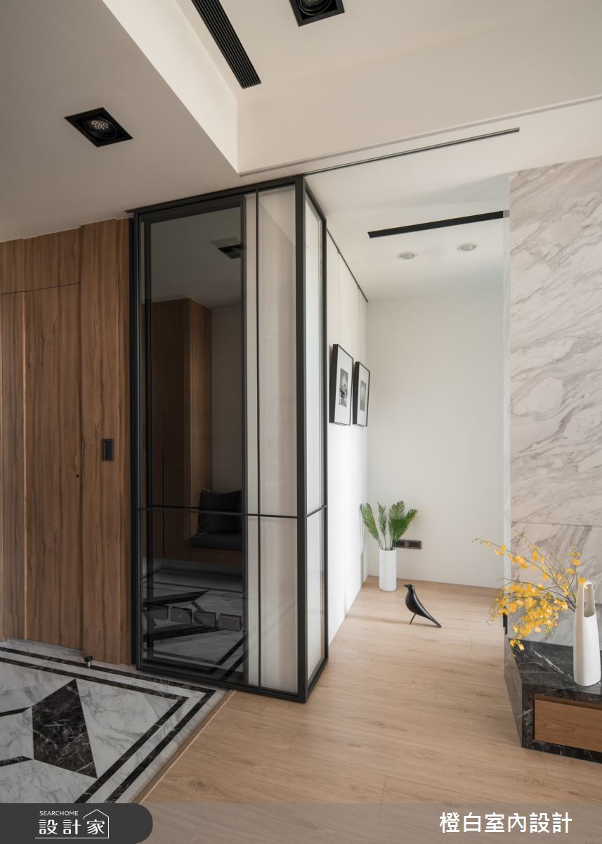 23坪新成屋(5年以下)＿現代風玄關案例圖片＿橙白室內裝修設計工程有限公司＿橙白_95和平東路之17
