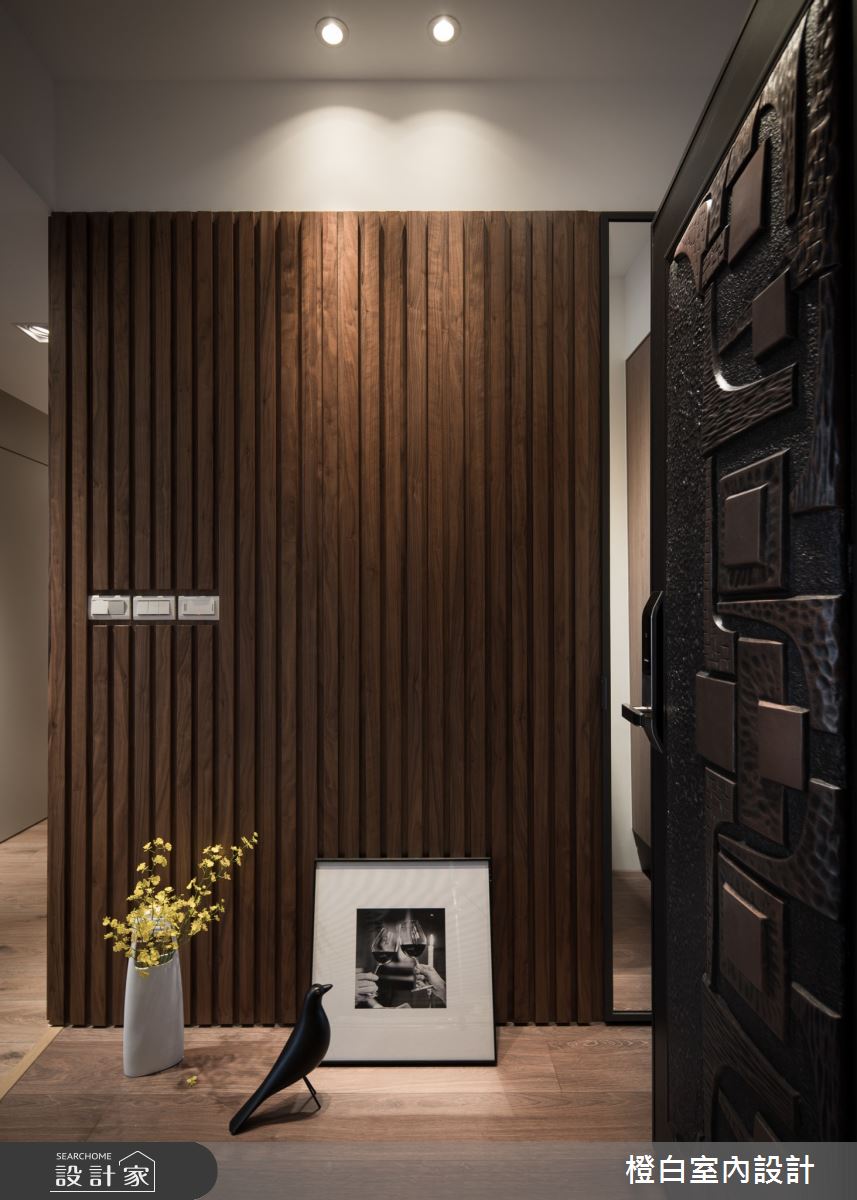 25坪新成屋(5年以下)＿現代風玄關案例圖片＿橙白室內裝修設計工程有限公司＿橙白_96台北京城之1