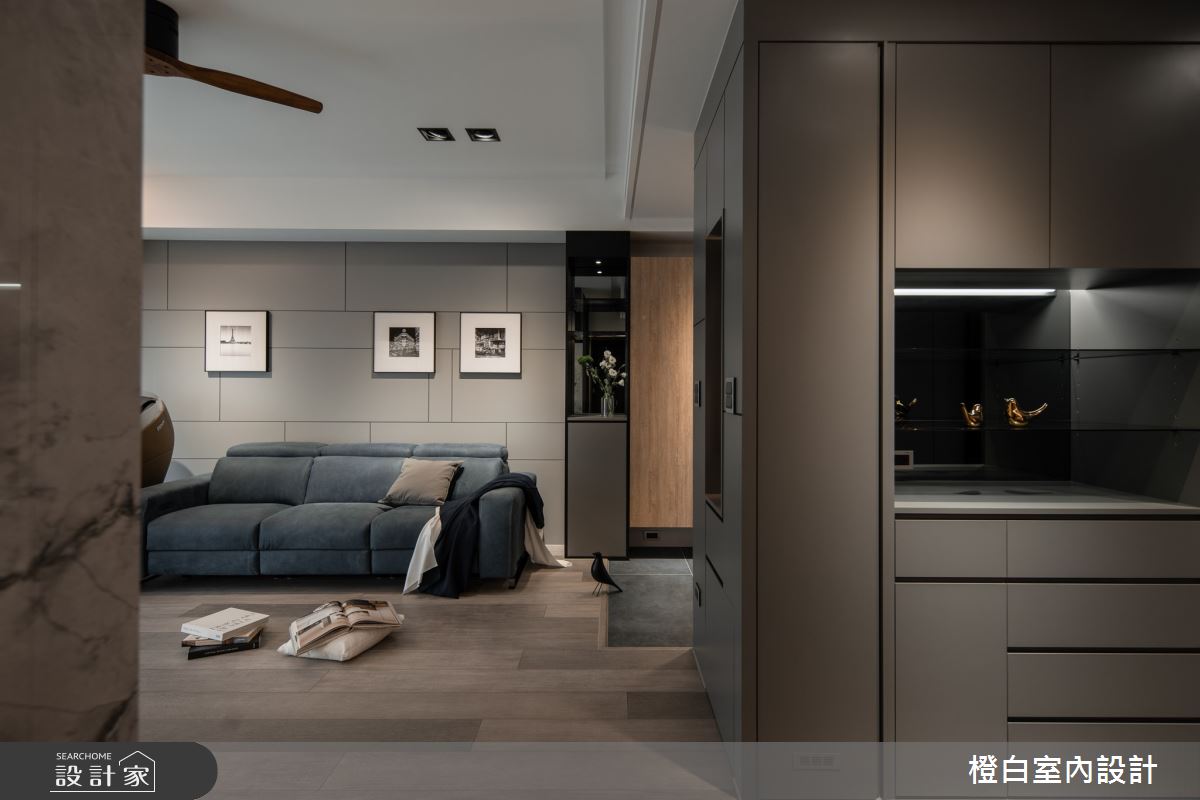 34坪新成屋(5年以下)＿混搭風客廳案例圖片＿橙白室內裝修設計工程有限公司＿橙白_97三輝玳門之8