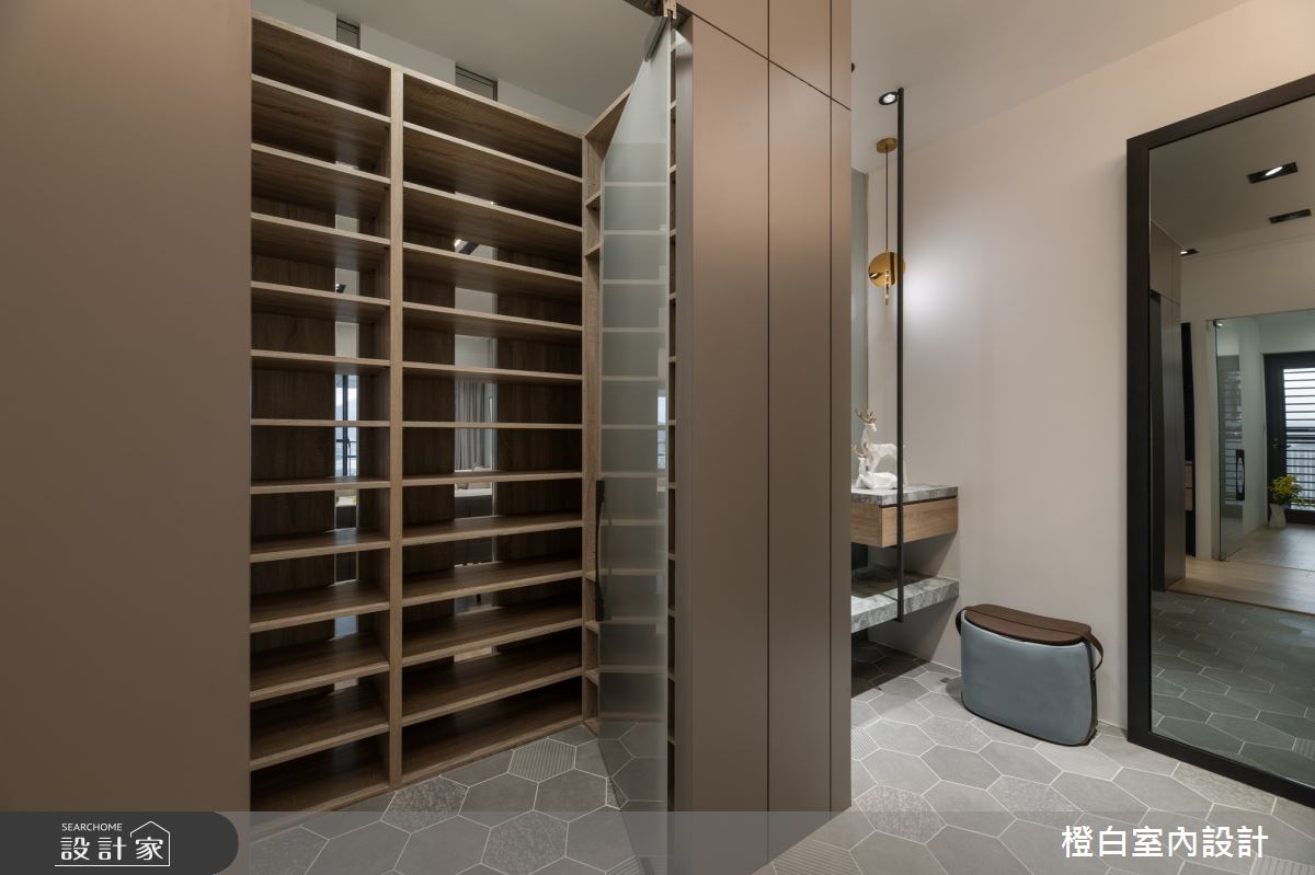 32坪新成屋(5年以下)＿混搭風玄關案例圖片＿橙白室內裝修設計工程有限公司＿橙白_98觀瀾之4