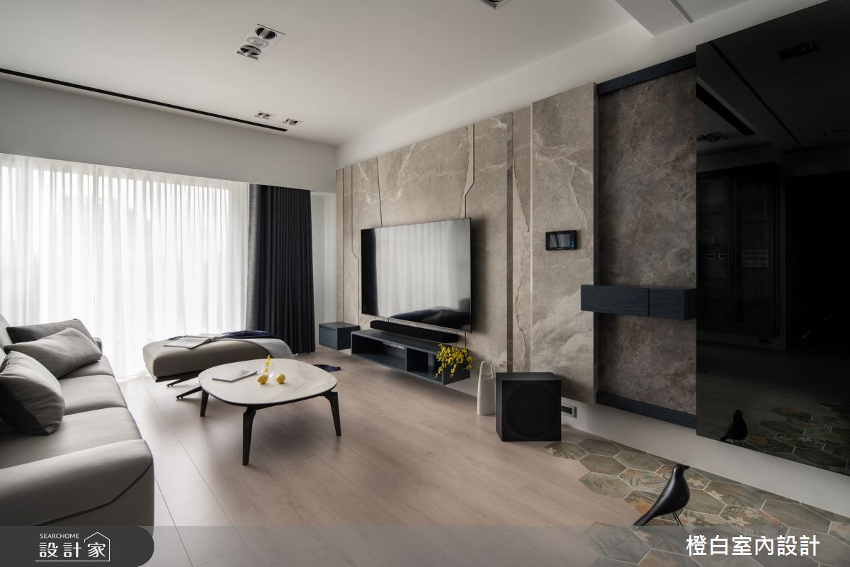 38坪中古屋(5~15年)＿現代風玄關客廳案例圖片＿橙白室內裝修設計工程有限公司＿橙白_99新莊新富邑之6