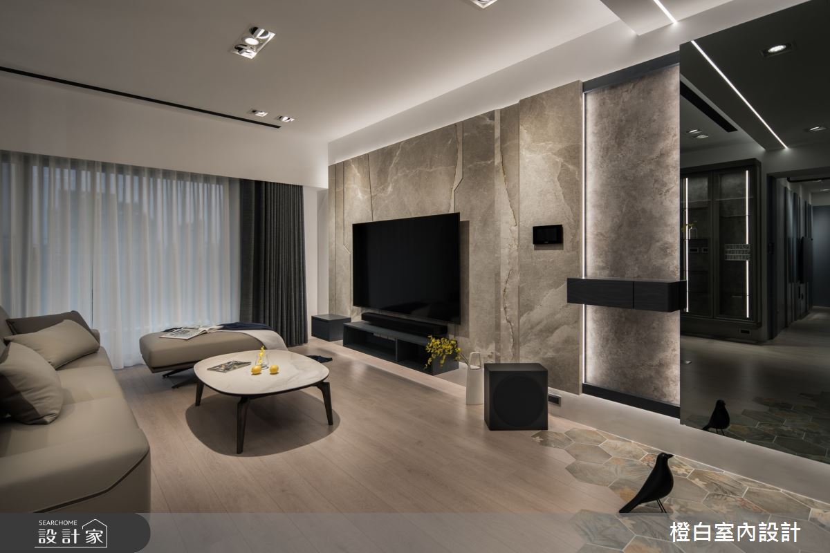 38坪中古屋(5~15年)＿現代風玄關客廳案例圖片＿橙白室內裝修設計工程有限公司＿橙白_99新莊新富邑之8