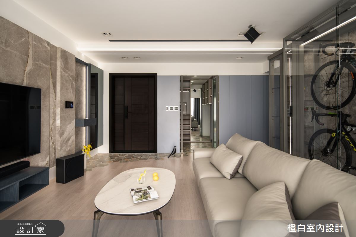 38坪中古屋(5~15年)＿現代風玄關客廳案例圖片＿橙白室內裝修設計工程有限公司＿橙白_99新莊新富邑之10