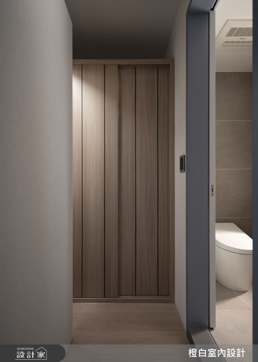 38坪中古屋(5~15年)＿現代風更衣間案例圖片＿橙白室內裝修設計工程有限公司＿橙白_99新莊新富邑之63