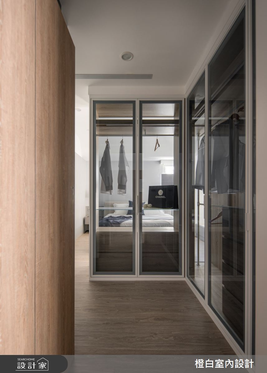 30坪新成屋(5年以下)＿現代風更衣間案例圖片＿橙白室內裝修設計工程有限公司＿橙白_103那山階之47