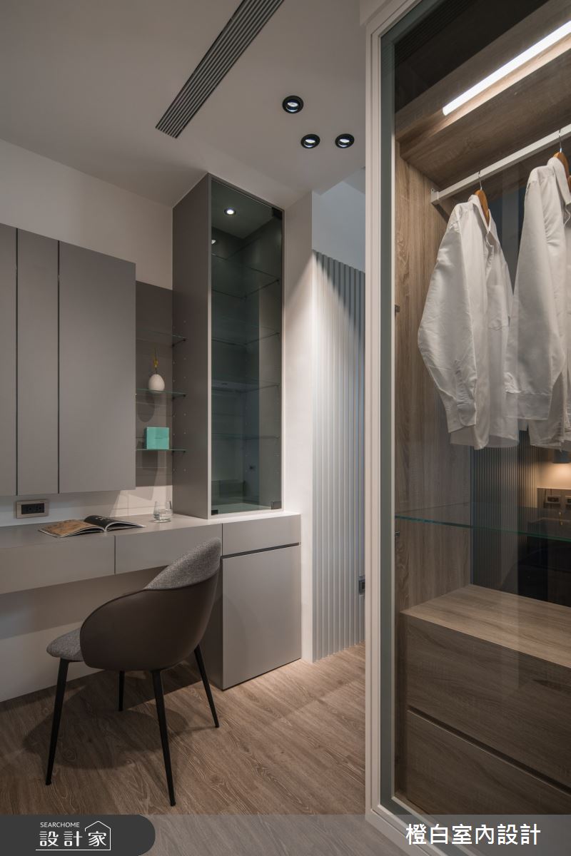 30坪新成屋(5年以下)＿現代風更衣間案例圖片＿橙白室內裝修設計工程有限公司＿橙白_103那山階之49